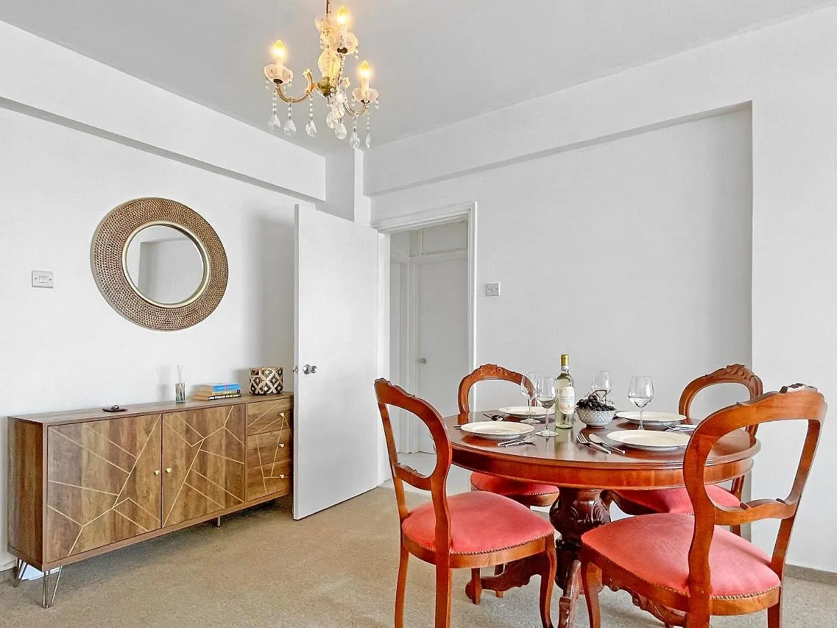 Daire 2Br Seafront Apt In City Center With Community Pool Larnaca